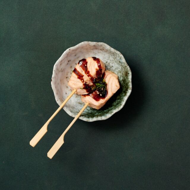 Vi har en masse spændende nyheder på vej! 😍🥳

Vores køkken- og bartenderteam har været EKSTRA GODE og kreerede en masse spændende lækkerier til jer! 🍣🥟🍤
- Vi kan blandt andet afsløre, nye cocktails, nye sushiruller og starters og nye fadøl (blandt andet BLANC ROSÉ🔥) 

Hvem skal du have med til at prøve vores nye menukort? 🍹

Vi glæder os til at lancere nyhederne 🥰

#catchsushibar #sushi #nigiri #maki #foodporn #aalborg #bar #cocktails #cocktail #allyoucaneat #sushifestival #takeaway #food #yummy #delicious #giftcard #giveaway #gift #wine #wineanddine #new #newin #cocktails #vibes #catering #event